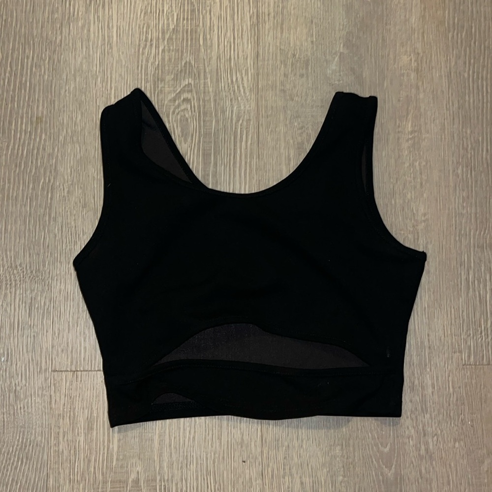 Women’s SheIn crop top with cutout